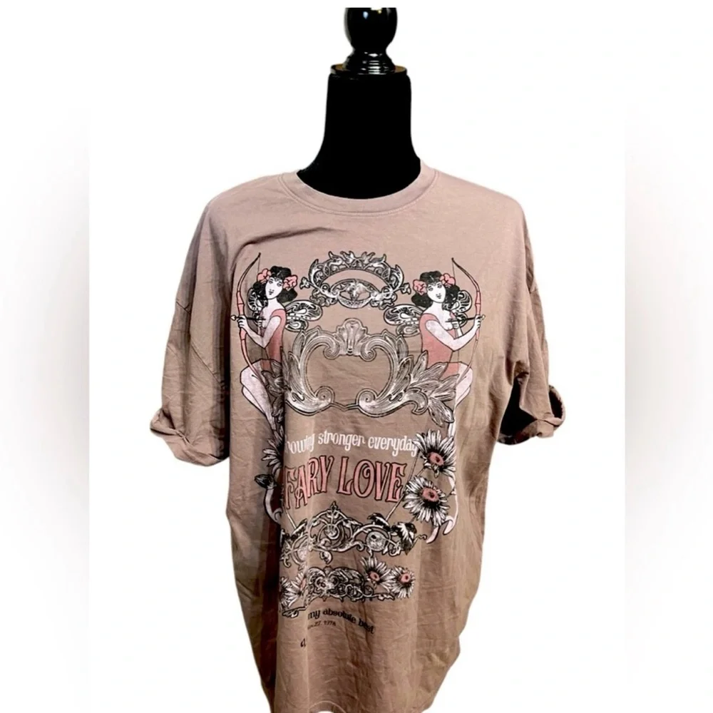 Zara Tan and White Oversized Graphic Tee - Picture 2 of 3